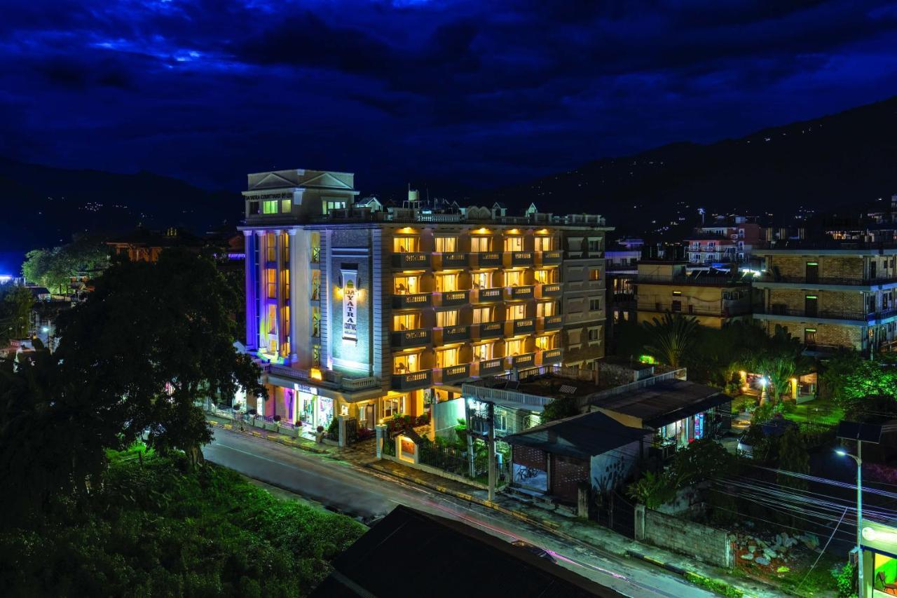 Da Yatra Courtyard Hotel Покхара Экстерьер фото
