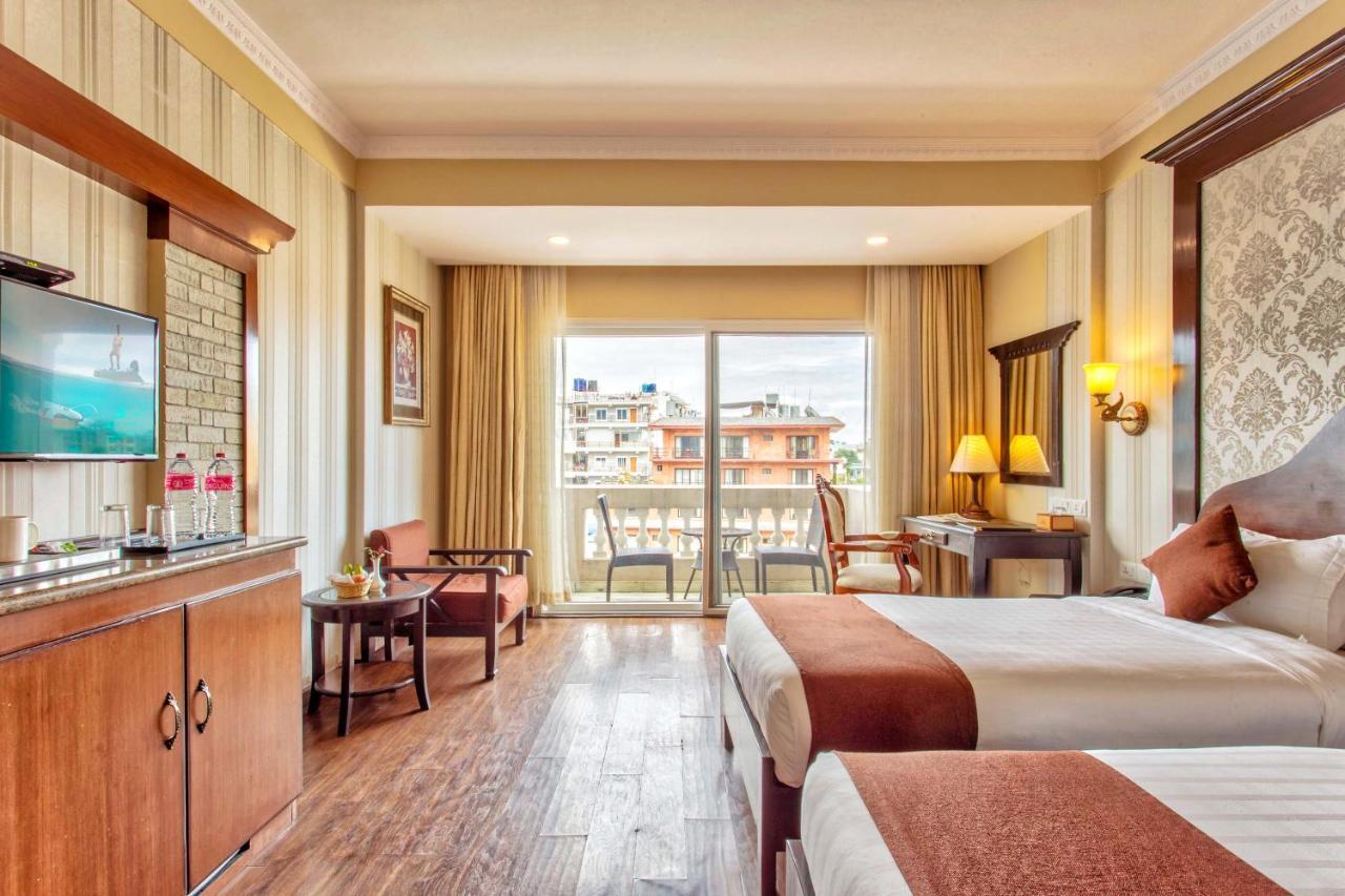 Da Yatra Courtyard Hotel Покхара Экстерьер фото