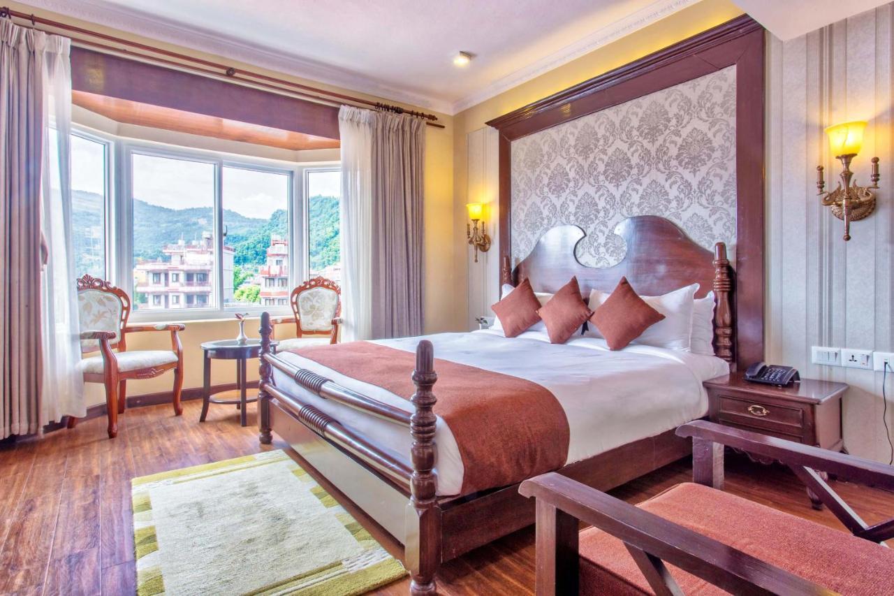 Da Yatra Courtyard Hotel Покхара Экстерьер фото